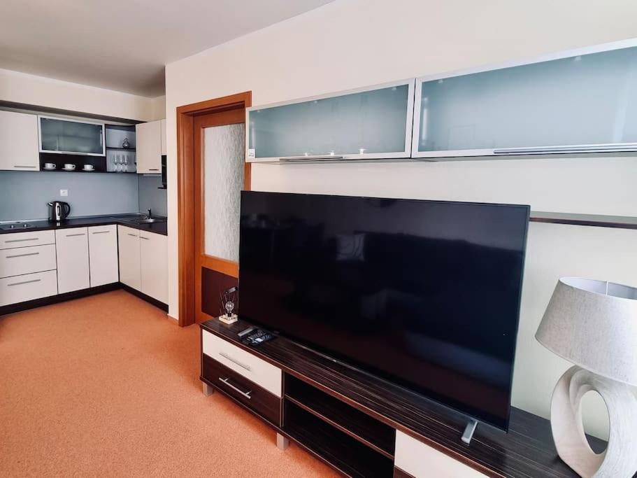 Apartment In Tatranska Strba/Near Strbske Pleso With Free Parking Buitenkant foto